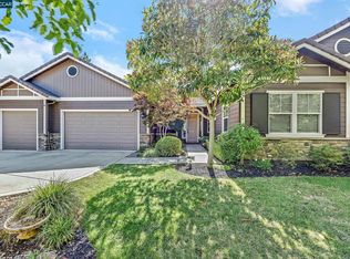 6 Pardi Ln, Clayton, CA 94517