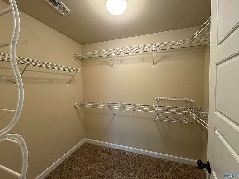 120 Meadowglade Ln — Photo 17