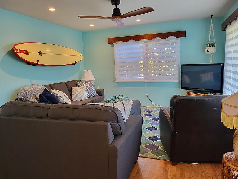 1394 Knowles Ave — Photo 9