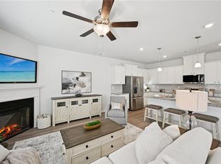419 Lanier Cir, Woodstock, GA 30189
