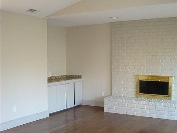 4th image of 8060 Bobwhite Dr
