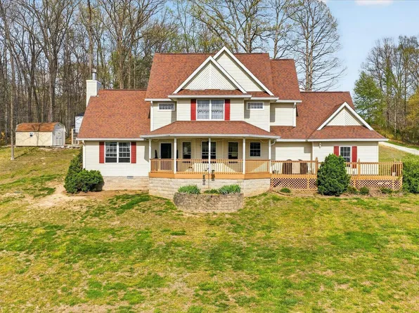 692 N Parker Ln, Bloomfield, IN 47424