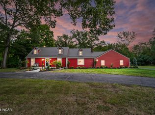 1525 Crayton Ave, Lima, OH 45805