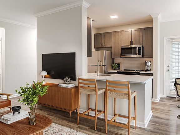 2nd image of 55 Ridge Ln #251-103