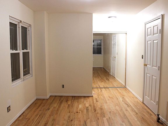 5th image of 13711 169th St #1F