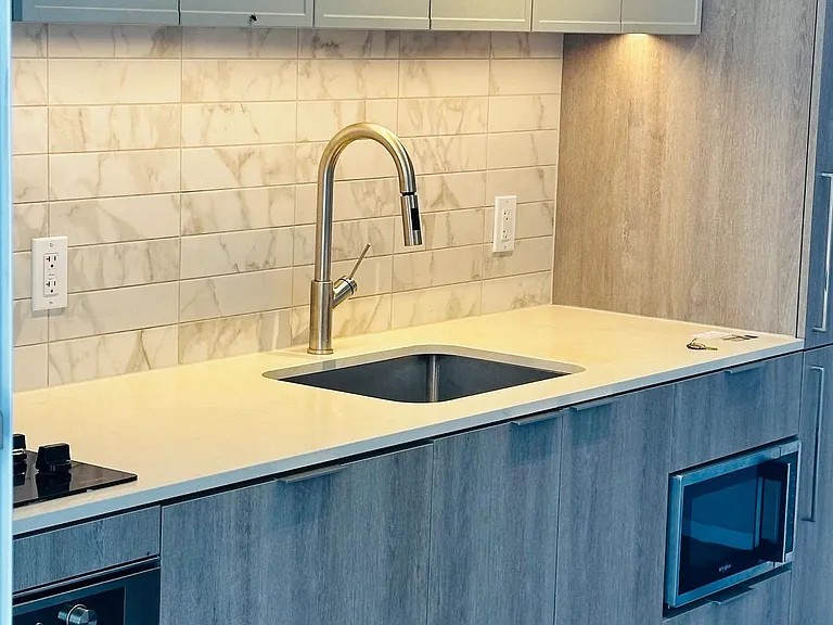 2020 S Bathurst St #1101 — Photo 11