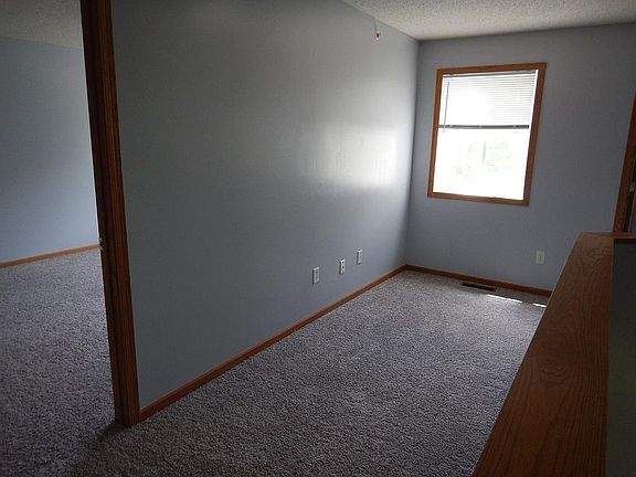 Hallway to bedrooms