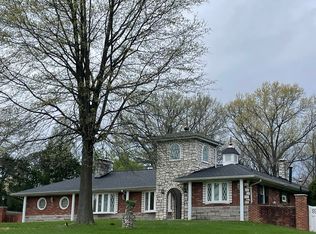 9951 Sappington Rd, Saint Louis, MO 63128