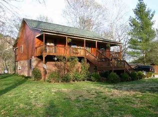 123 Riverside Dr, Norfork, AR 72658