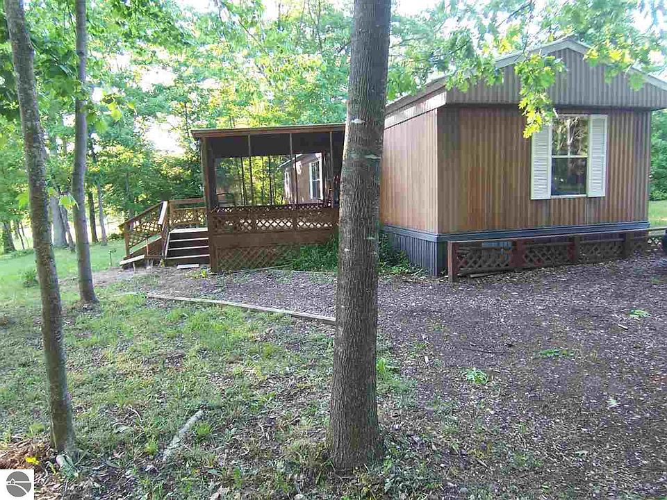 1st image of 1033 Carmen Dr #196