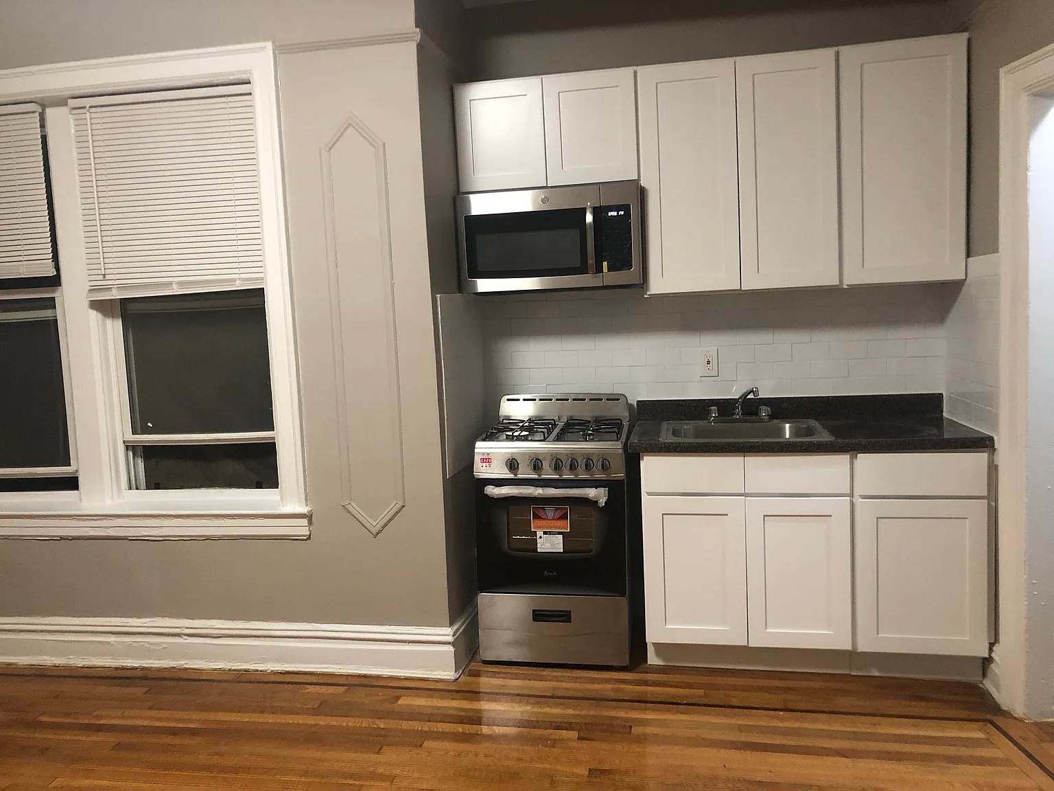 164 Sterling Ave — Photo 3