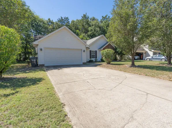12312 Autumn Blaze Dr, Charlotte, NC 28278
