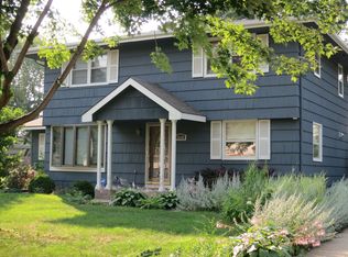 1110 107th St W, Bloomington, MN 55431