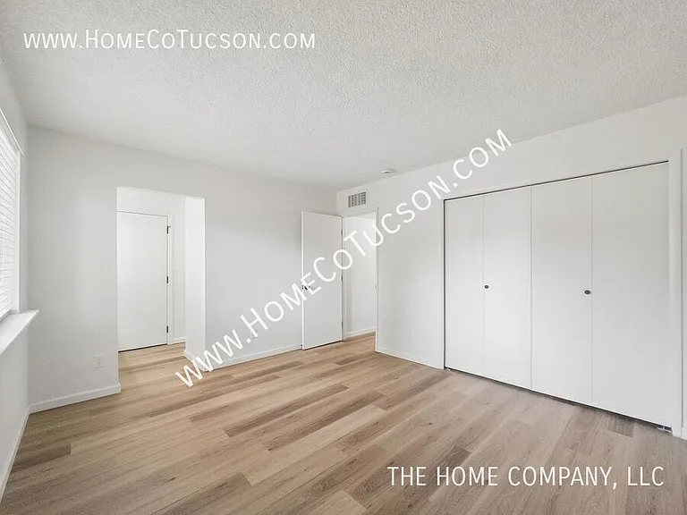 5123 Paseo Las Palmas — Photo 14