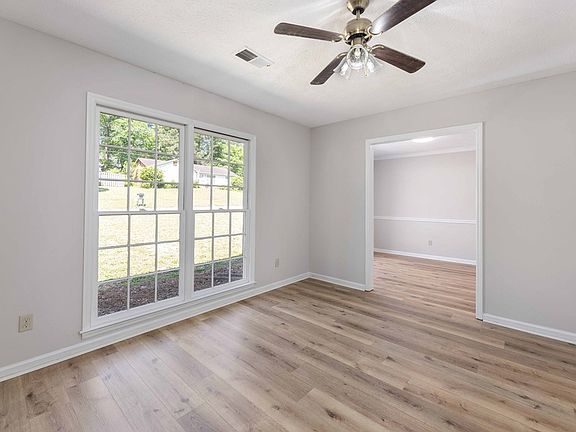 4th image of 5514 Rockhurst Dr