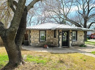 307 W Live Oak St, Dublin, TX 76446