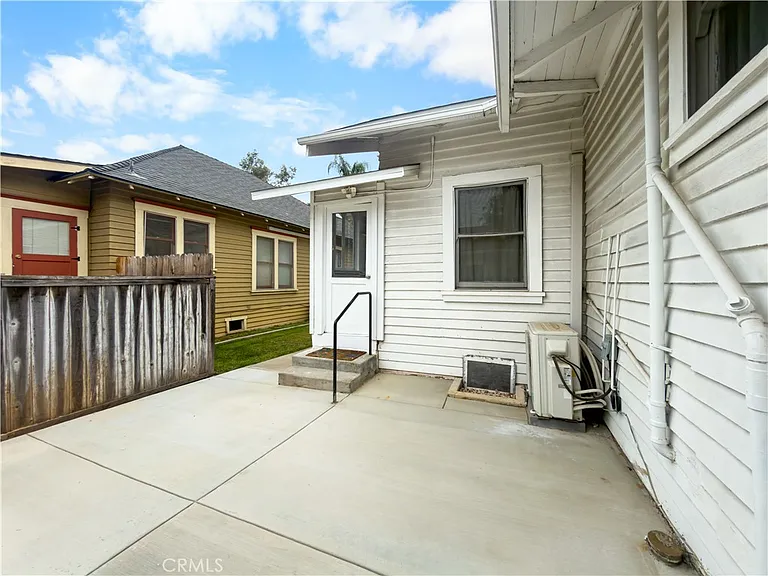 116 E Palm Ave — Photo 2