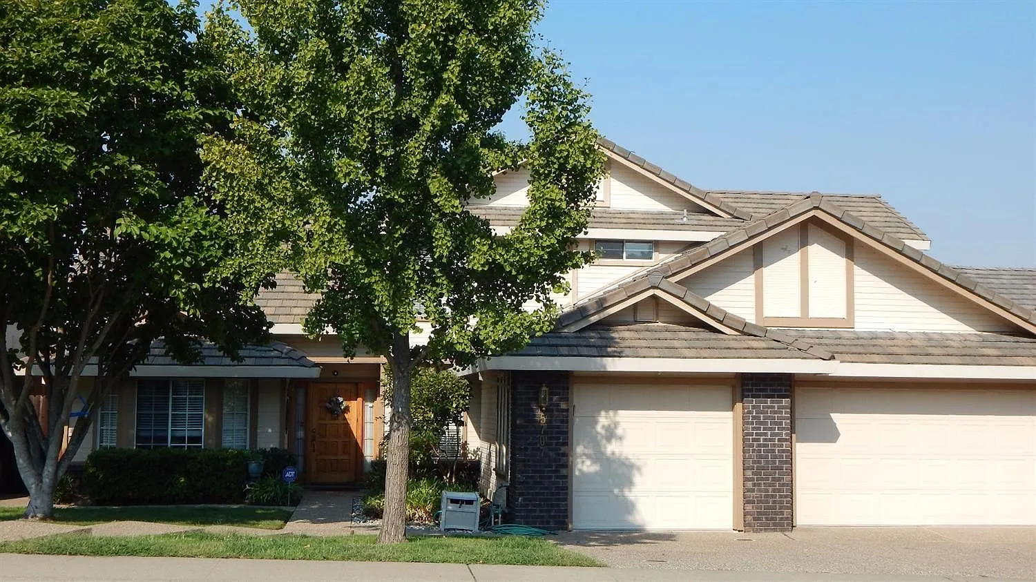 5707 Crown Ct photo 1