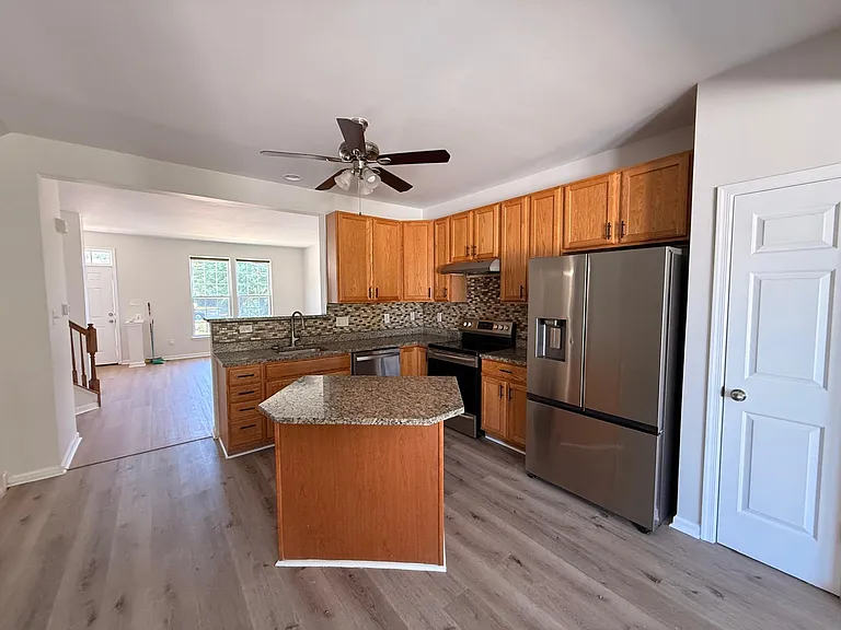 18 Bridle Path Ct — Photo 2
