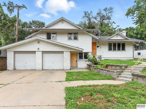 3909 N 60th St, Omaha, NE 68104