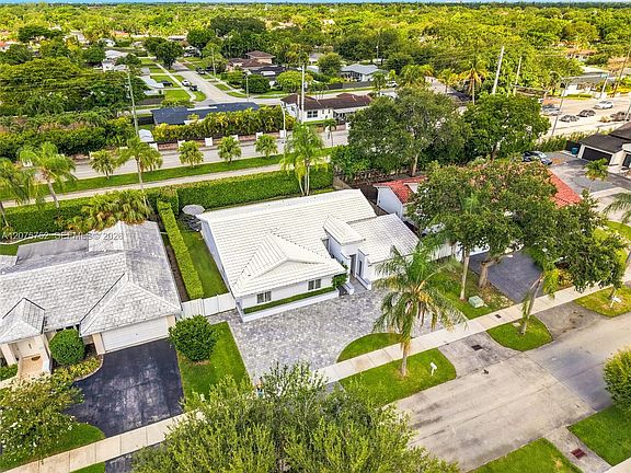 2nd image of 8250 SW 86th Ct
