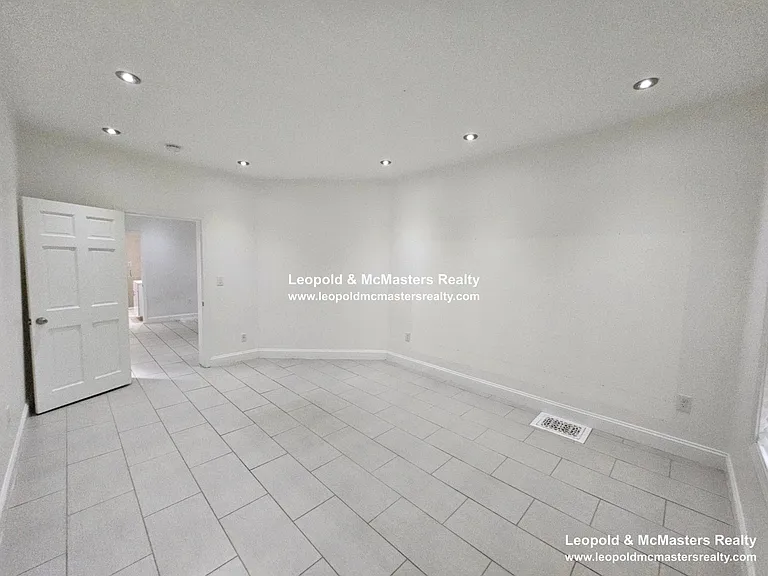 12 Ashford St #1 — Photo 6