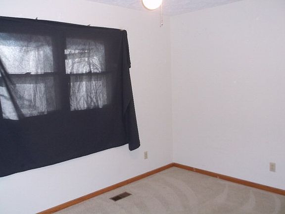 4th image of 4256 Michigan Ave