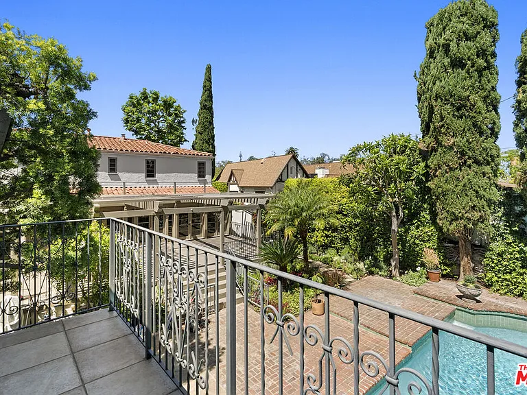512 N Palm Dr — Photo 23