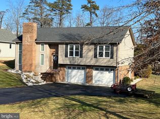 404 Masters Dr, Cross Junction, VA 22625