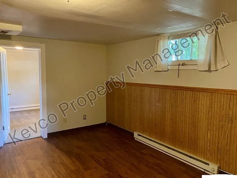 827 Remington St — Photo 4
