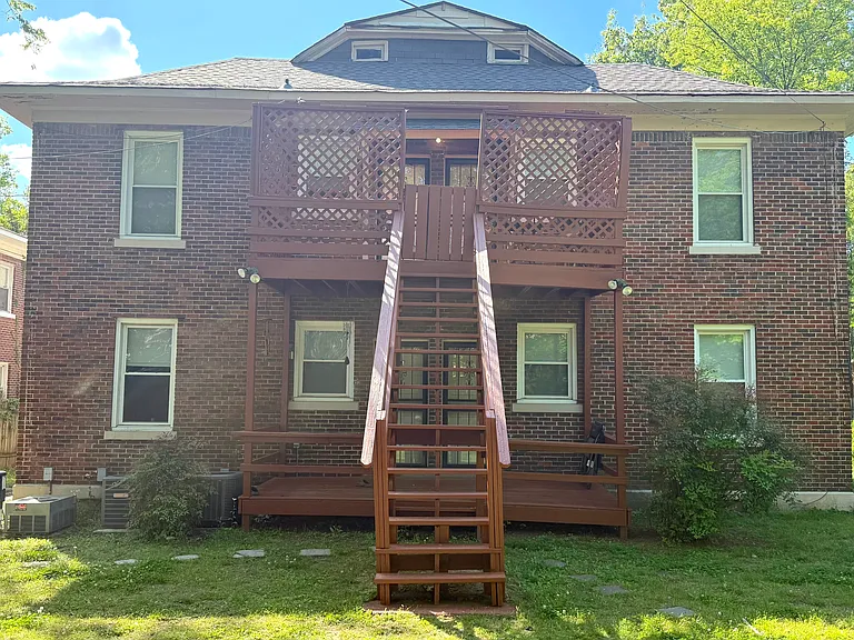 88 N Willett St #3 — Photo 21