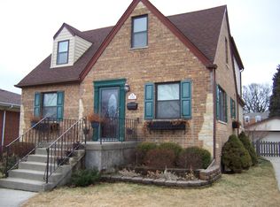 2344 Buckingham Ave, Westchester, IL