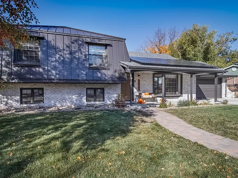 12745 W 61st Ave — Photo 25