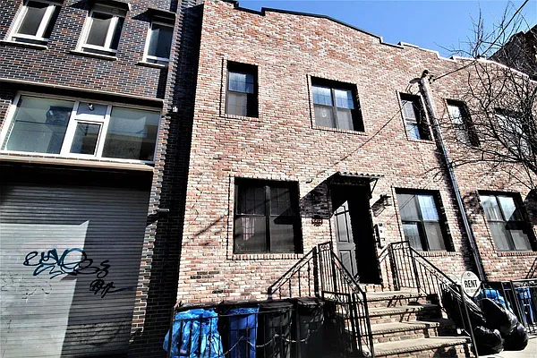 Rented by Rental Solutions Inc | media 9