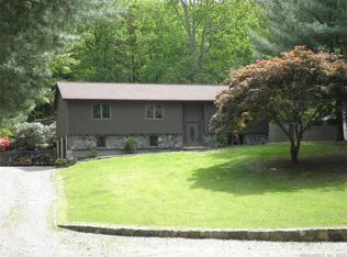 16 Spruce Mountain Trl, Danbury, CT 06810