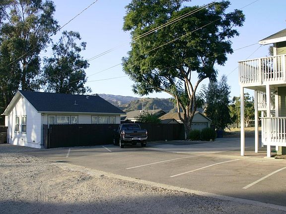 5th image of 2775 N Ventura Ave