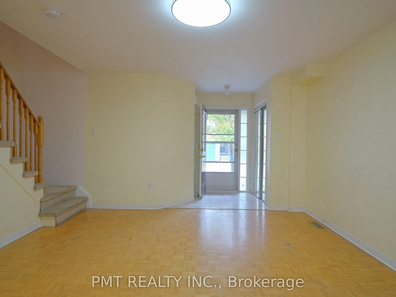 3 bed, $2,900 — Photo 2