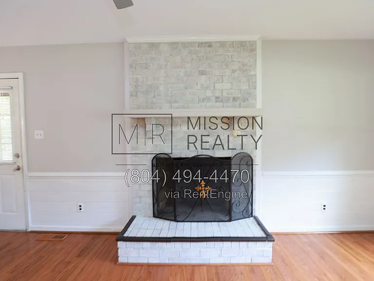 11537 Leiden Ln — Photo 8