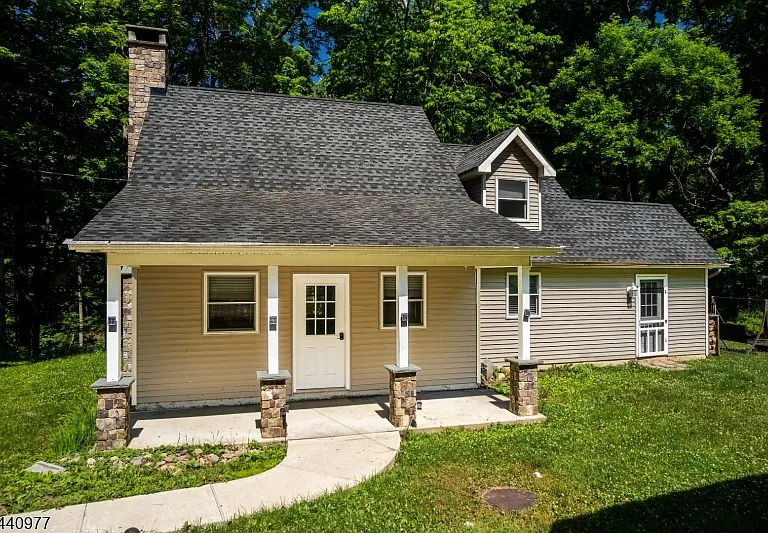 4 Gordon Ln — Photo 19
