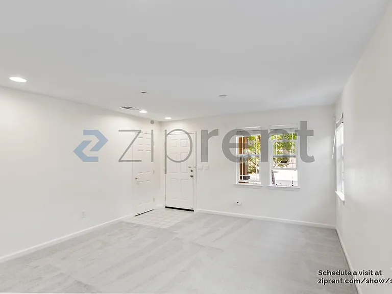 419 Malcolm Dr — Photo 6