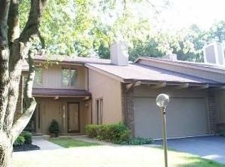 5219 Pine Grove Ct #8, Toledo, OH 43615