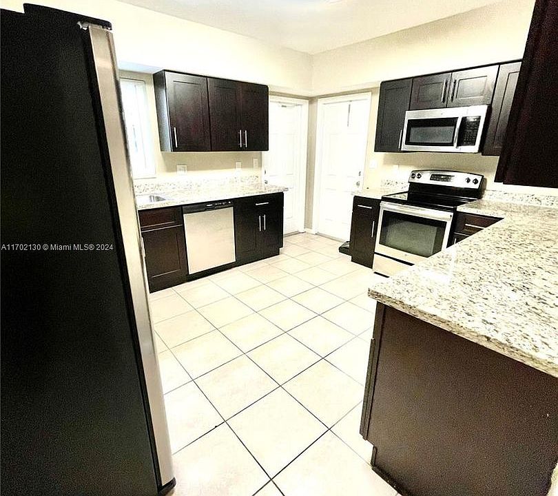 1st image of 7510 Coquina Dr #7510