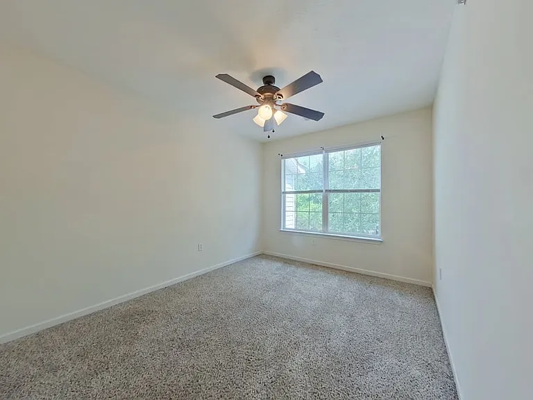304 Crooked Pine Trl — Photo 11