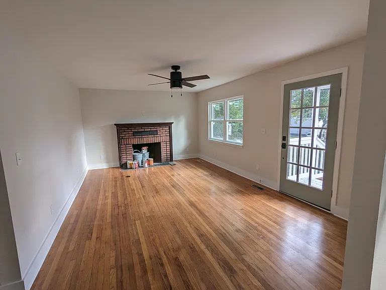 170 W Cherokee St — Photo 4