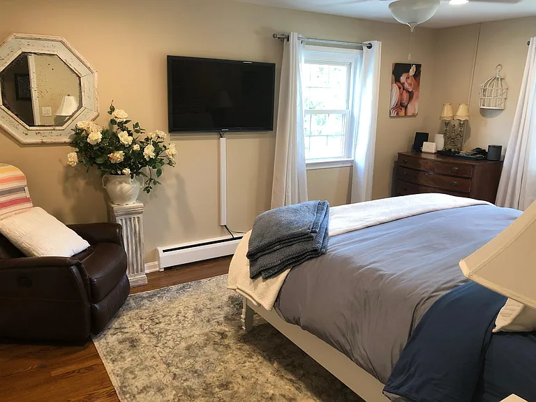 7847 Midday Ln — Photo 17