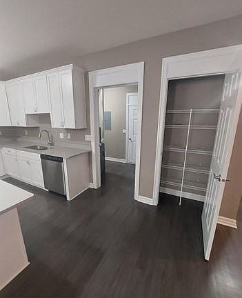 5th image of 1129 Landis Ln