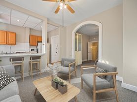 523 W Chestnut St, Lancaster, PA