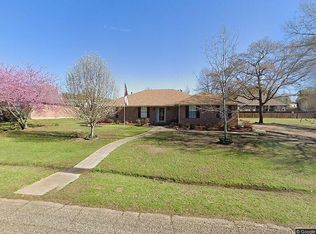 401 Quail Dr, Gilmer, TX 75645