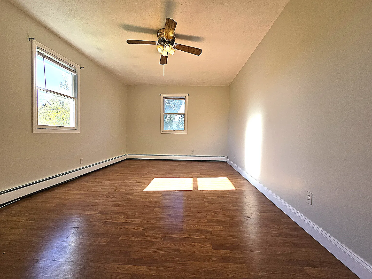 4 bed, 1800 sqft, $3,750 — Photo 3