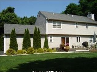 271 Burnt Plains Rd, Milford, CT 06461